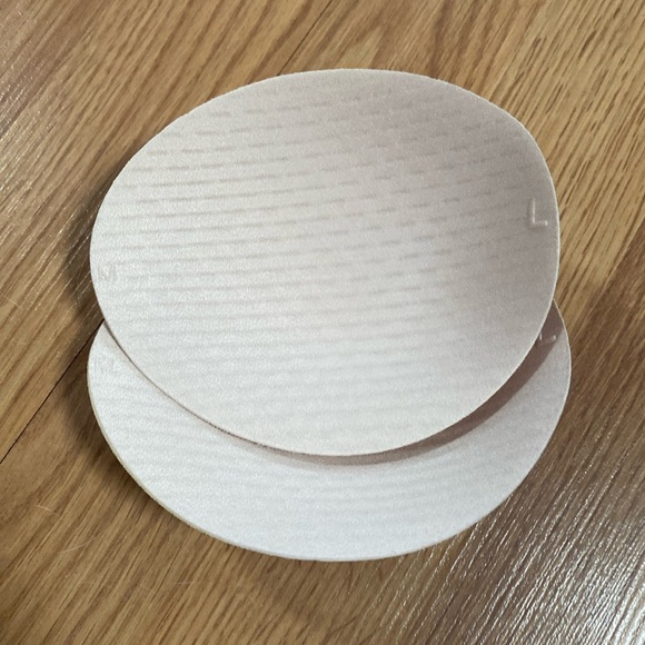 โค๏ธ Four Lululemon Bra Insert Pads from Asia Size Medium NWOT - Picture 2 of 4